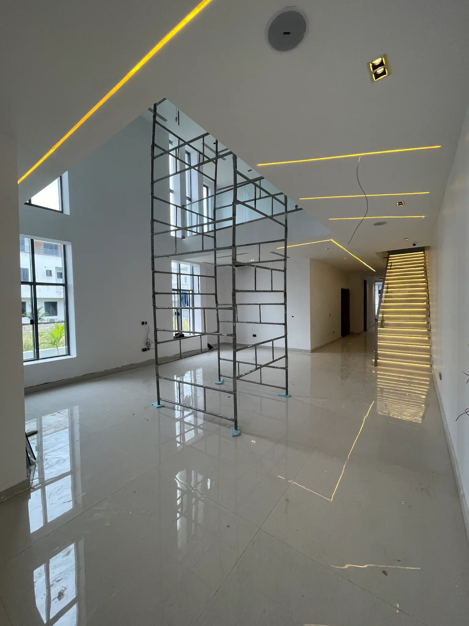 Double-volume living area inside the Ikate Lekki duplex
