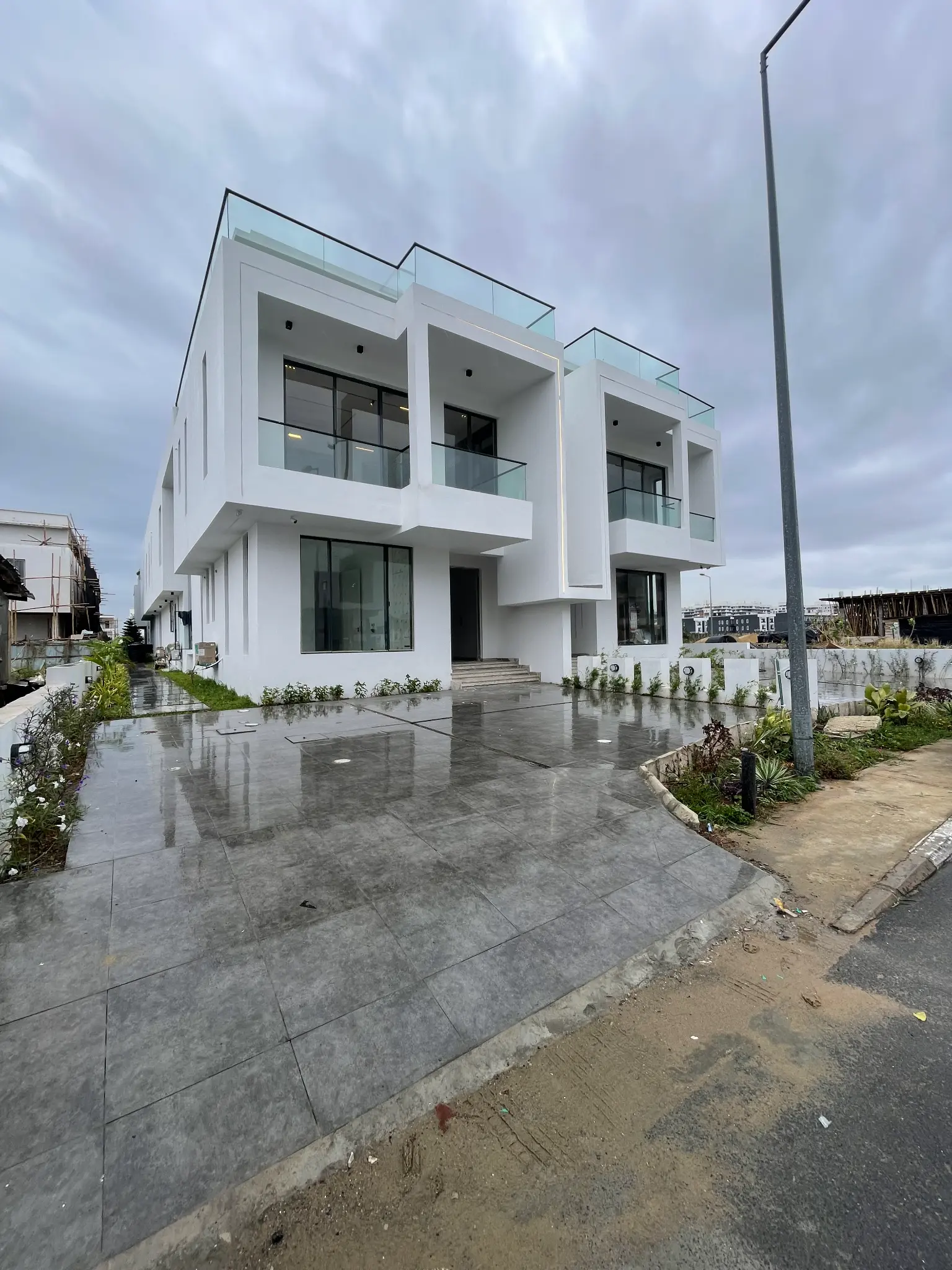 Contemporary 5 bedroom semi detached duplex exterior in Ikate Lekki